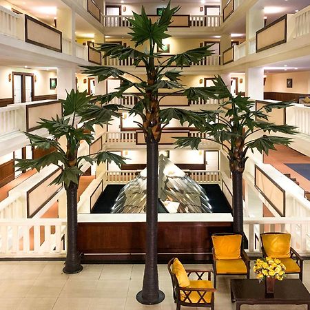 Royal Peninsula Hotel Chiangmai Чиангмай Экстерьер фото